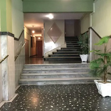 Апартаменты Yellow House